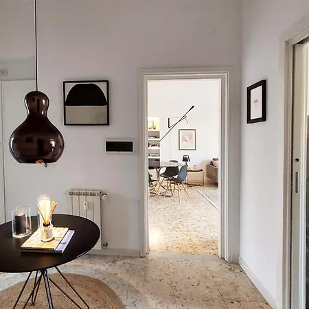 Di Charme Dal Design Prestigioso Guest house Rome